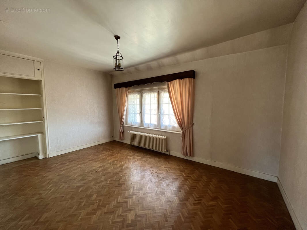 Maison à SAINT-PARRES-LES-VAUDES