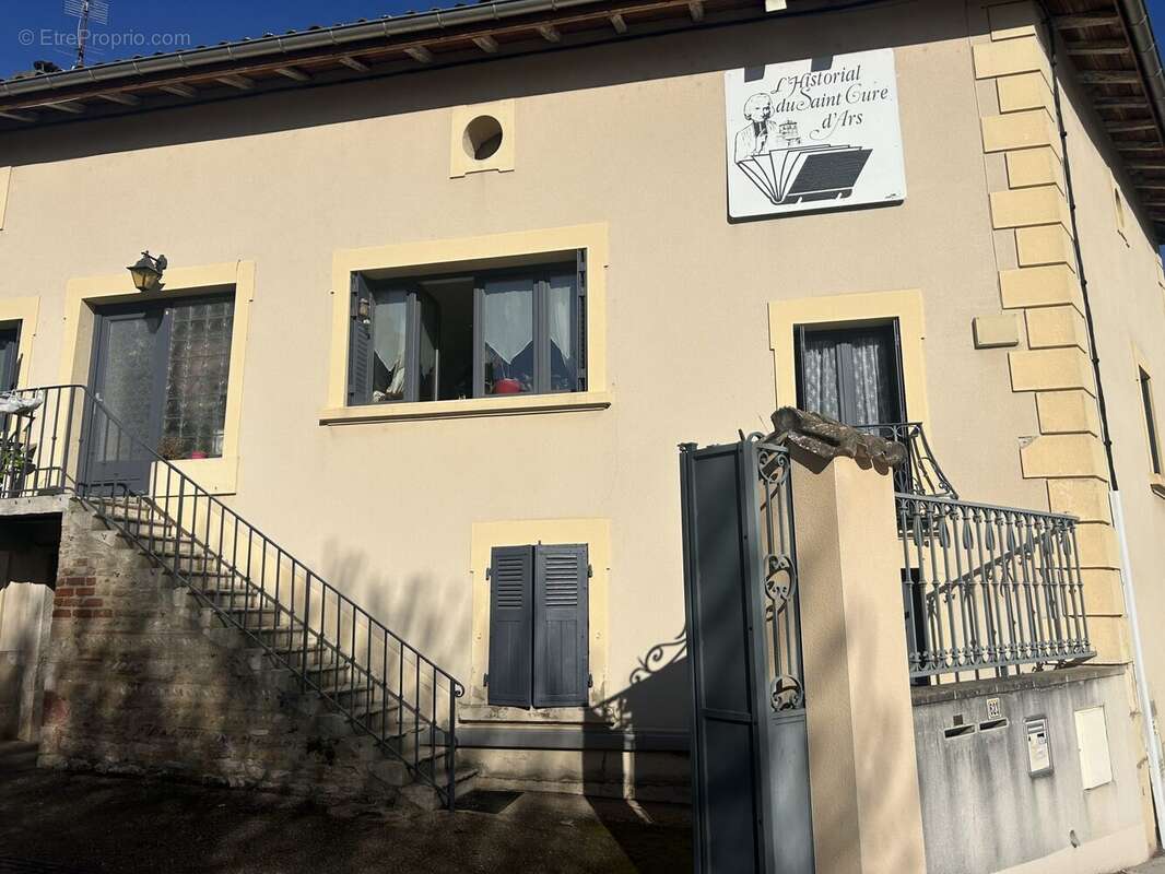 Appartement à ARS-SUR-FORMANS
