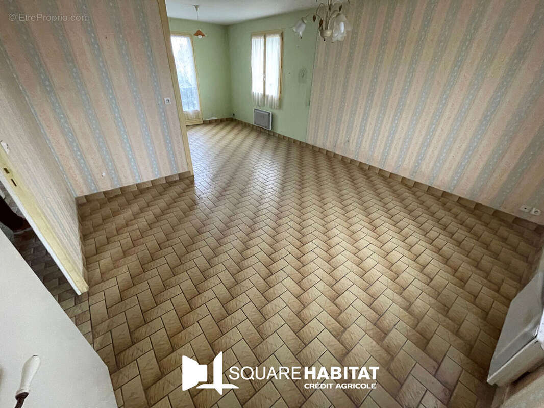 Maison à LA ROMAGNE