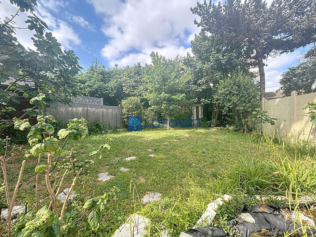 Maison à SAVIGNY-SUR-ORGE