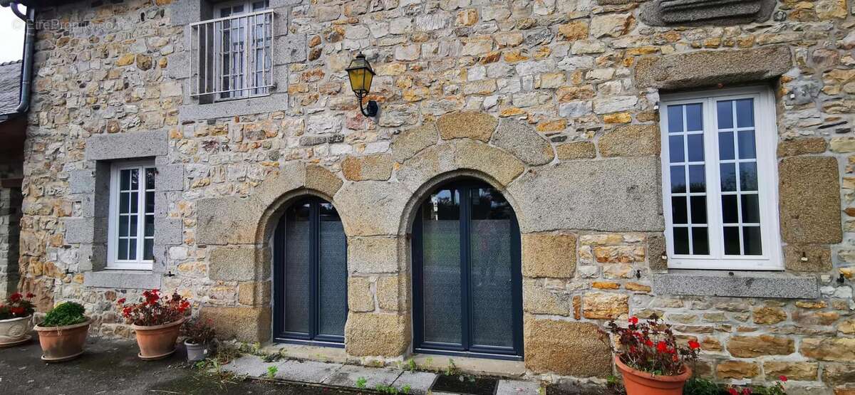 Maison à SAINT-AUBIN-DU-CORMIER