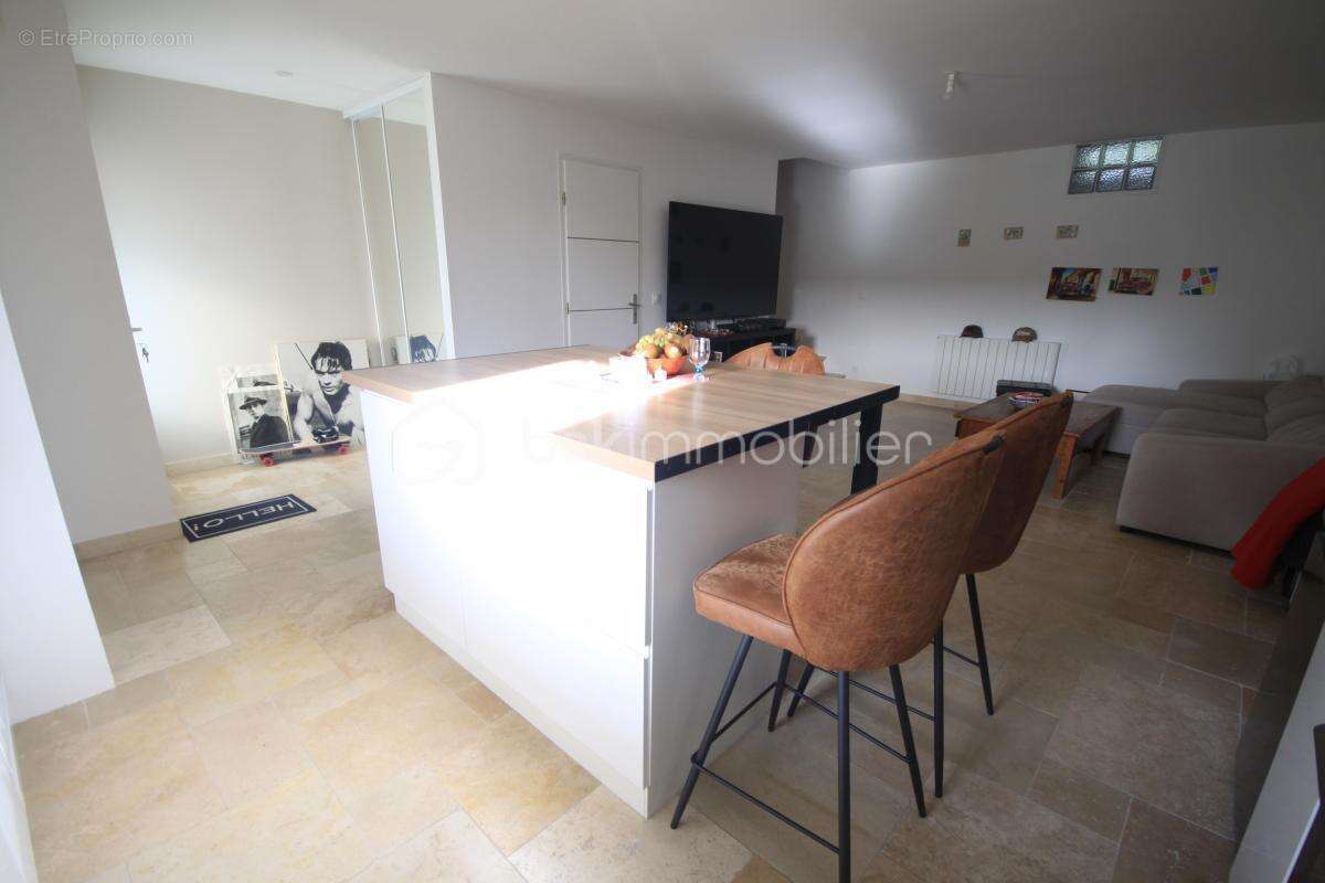 Maison à VAYRES-SUR-ESSONNE