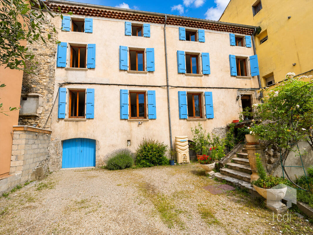 Appartement à LE TEIL