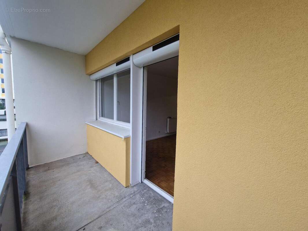   - Appartement à BRON