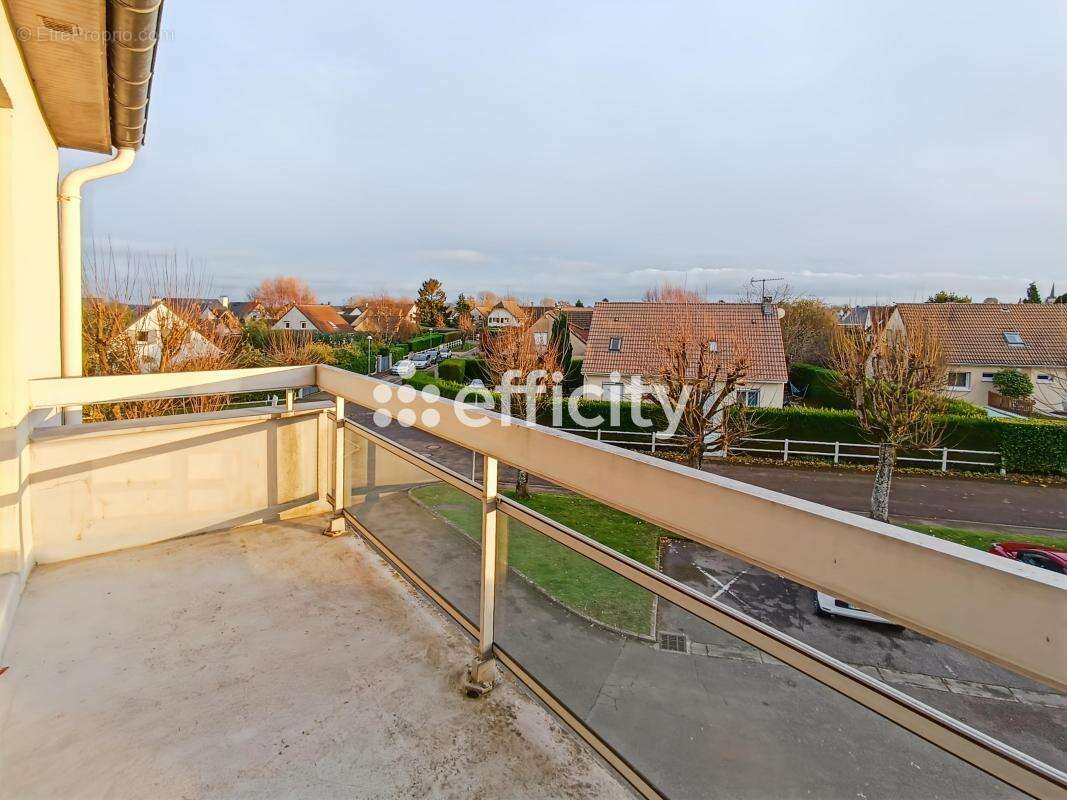 Appartement à LE MESNIL-ESNARD