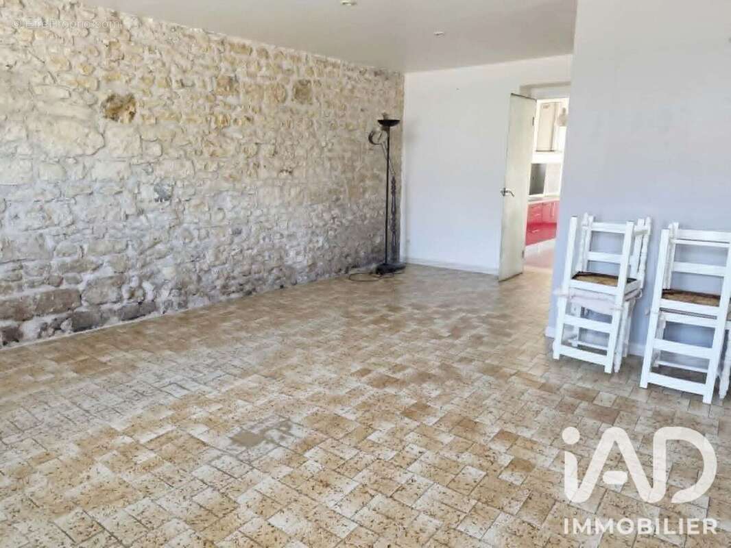 Maison 120 m² à Charmoy  - photo 6