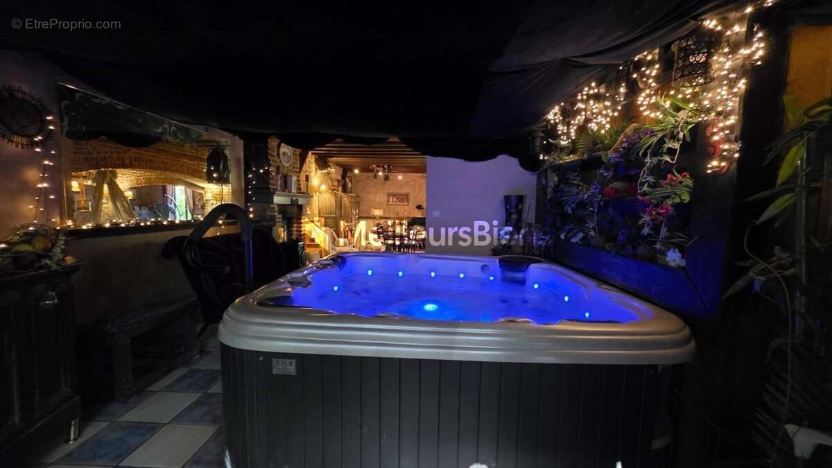 Maison à SAINT-MARTIN-SUR-ECAILLON