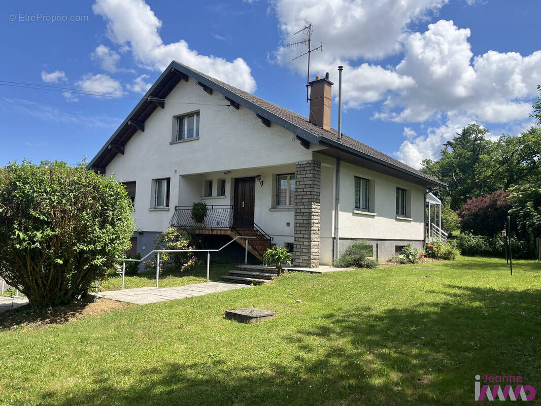 Maison à URCEREY