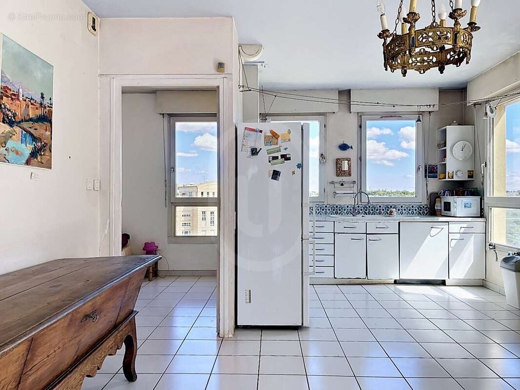Appartement en dernier étage avec garage et cave - photo 8
