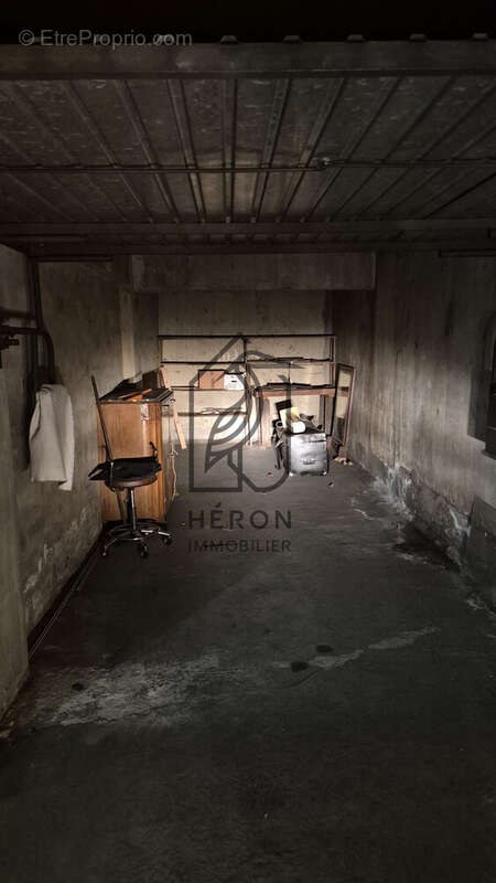 Parking à PARIS-19E