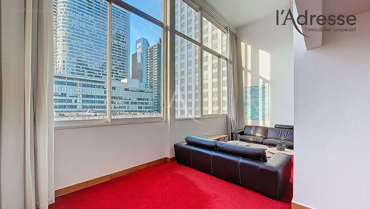 Appartement à COURBEVOIE