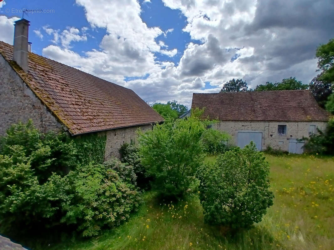 Exclusivité , maison de famille avec des grandes dépendances, entre Le Lac de Crescent et Lormes, Morvan à moi - photo 17