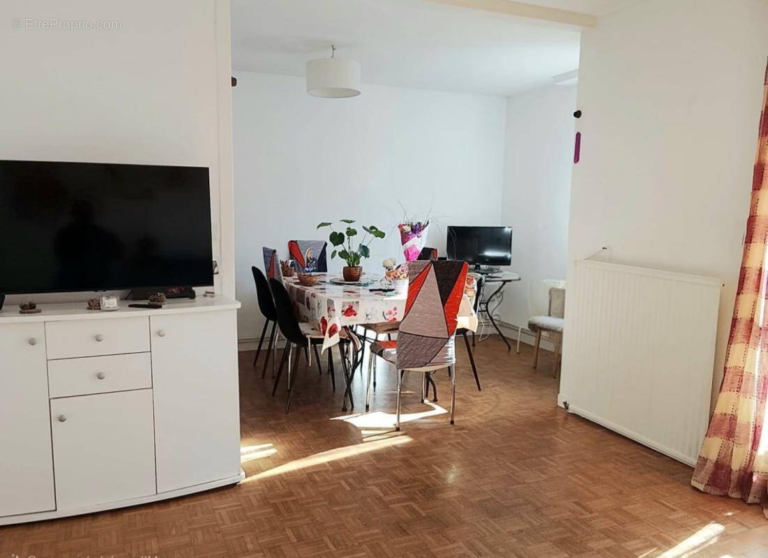 Appartement à SAINT-SEBASTIEN-SUR-LOIRE