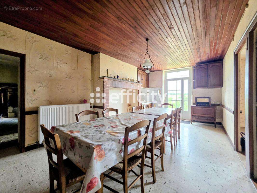 Maison 66 m² à Bussac  - photo 3