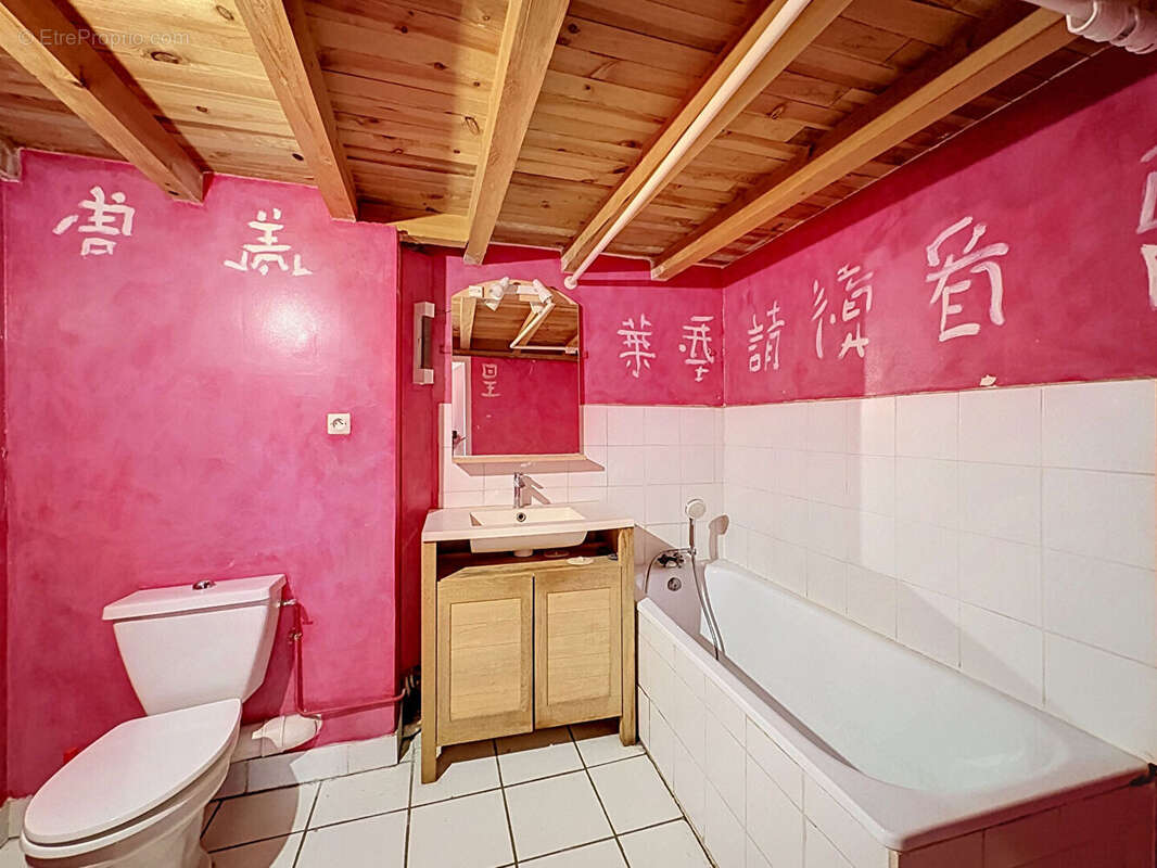 A VENDRE Appartement d'angle de 49 m² (66 m² utiles) Pentes de la Croix Rousse - photo 5