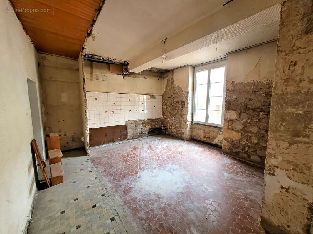 Maison à SAINTE-BAZEILLE