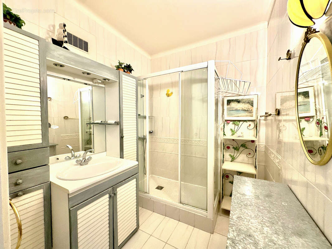 Appartement à MARSEILLE-8E