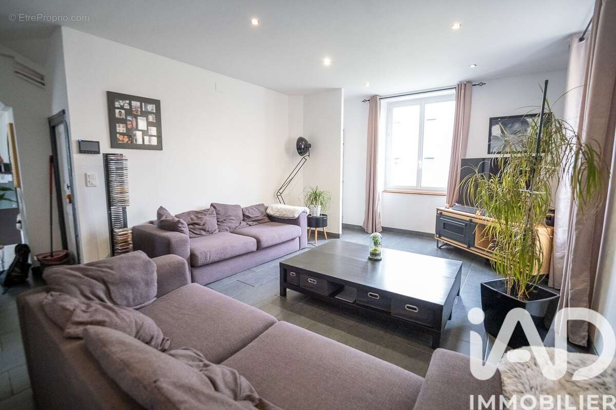 Maison 131 m² à Tarbes  - photo 2