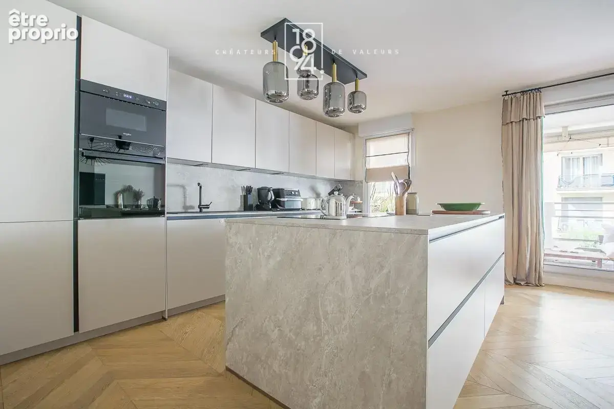 Superbe T4 de 120 m² avec terrasse et double Box - Carré d’Or - photo 7