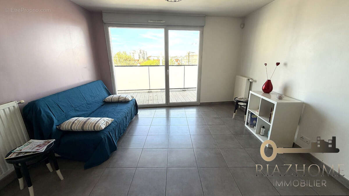 Appartement à LE BOURGET