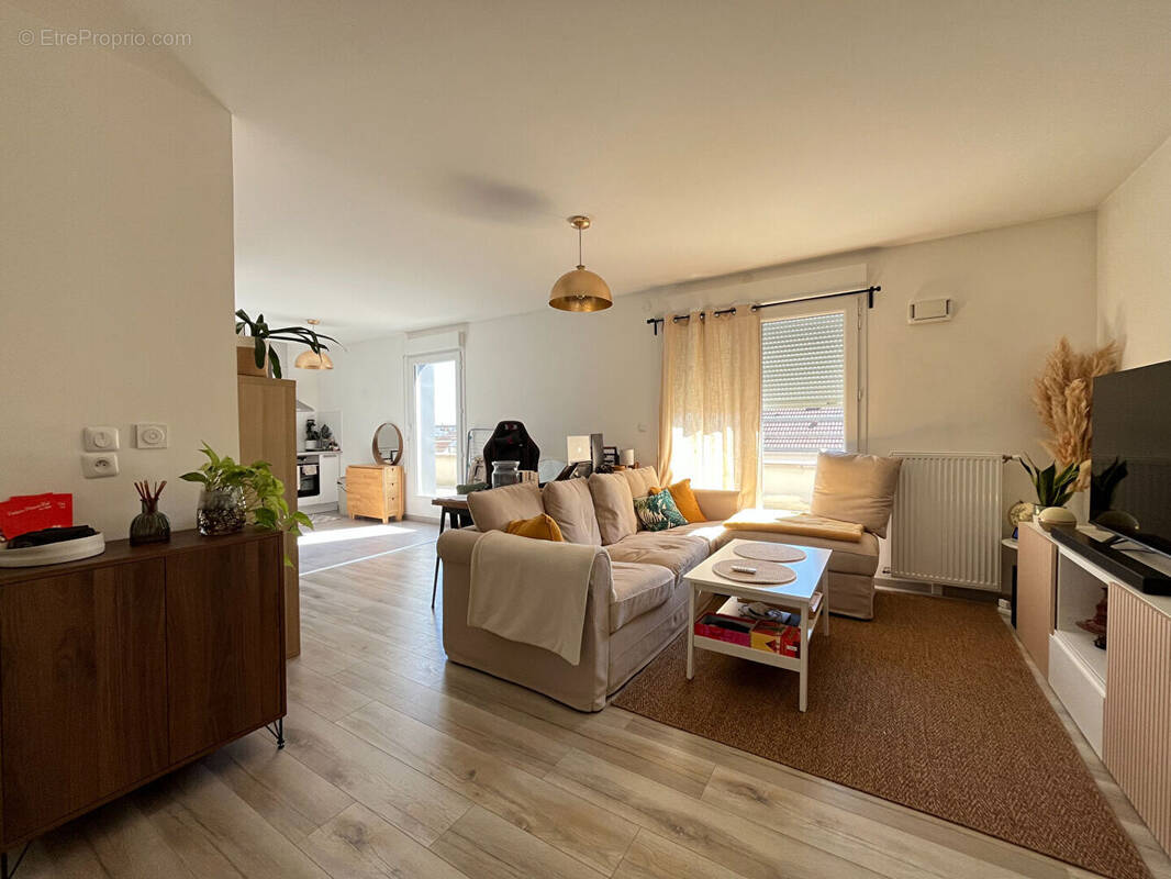 Appartement à FLEURY-LES-AUBRAIS