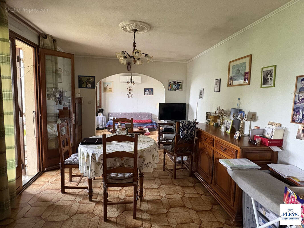 Maison à POMPIGNAN