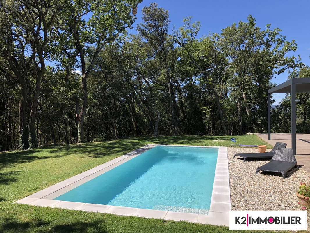 Maison à MONTELIMAR