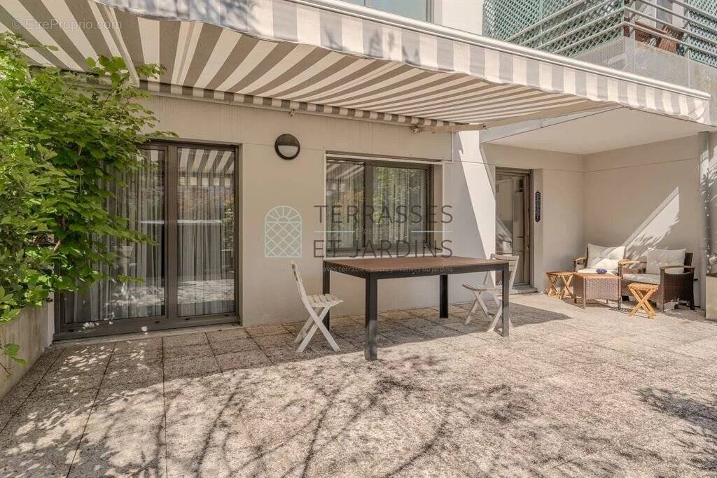 Appartement à ISSY-LES-MOULINEAUX