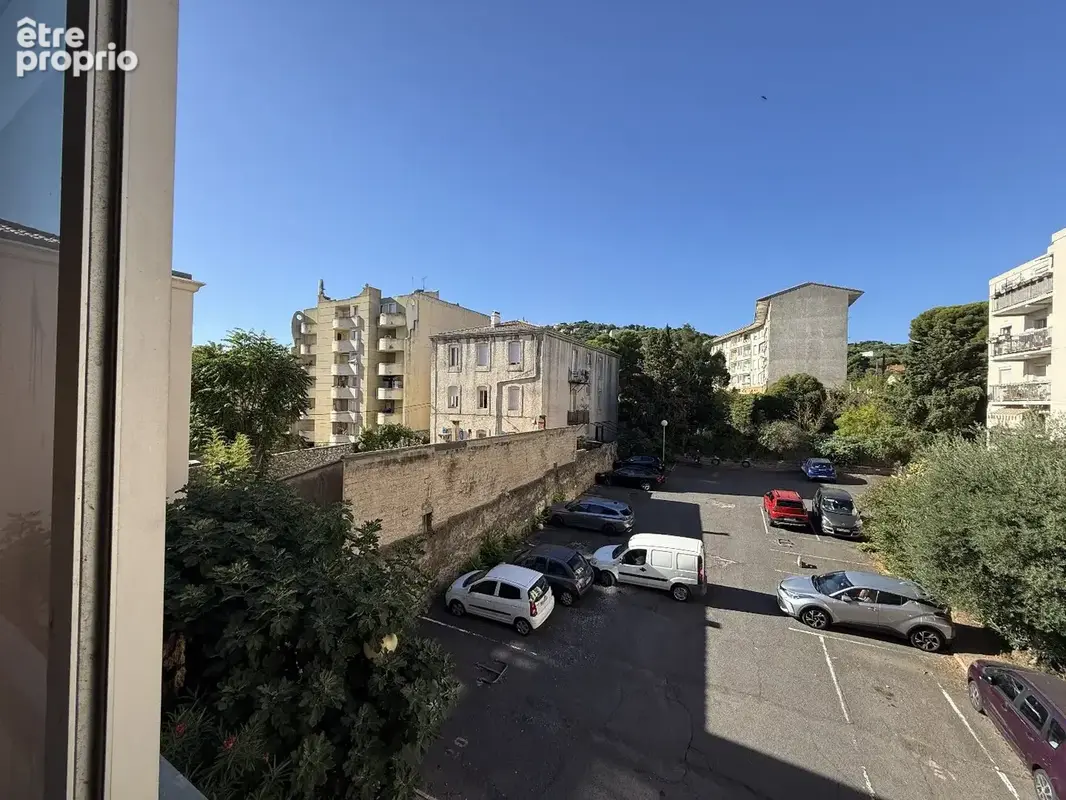 Appartement T4 avec balcon,ascenceur, cave et parking - photo 8