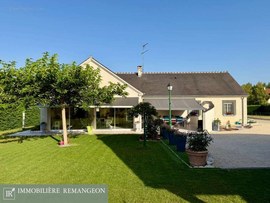 Maison à MEREAU