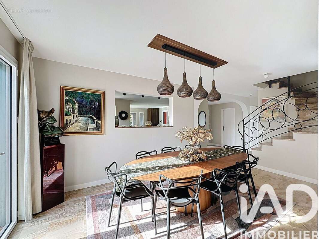 Photo 5 - Maison à DARDILLY