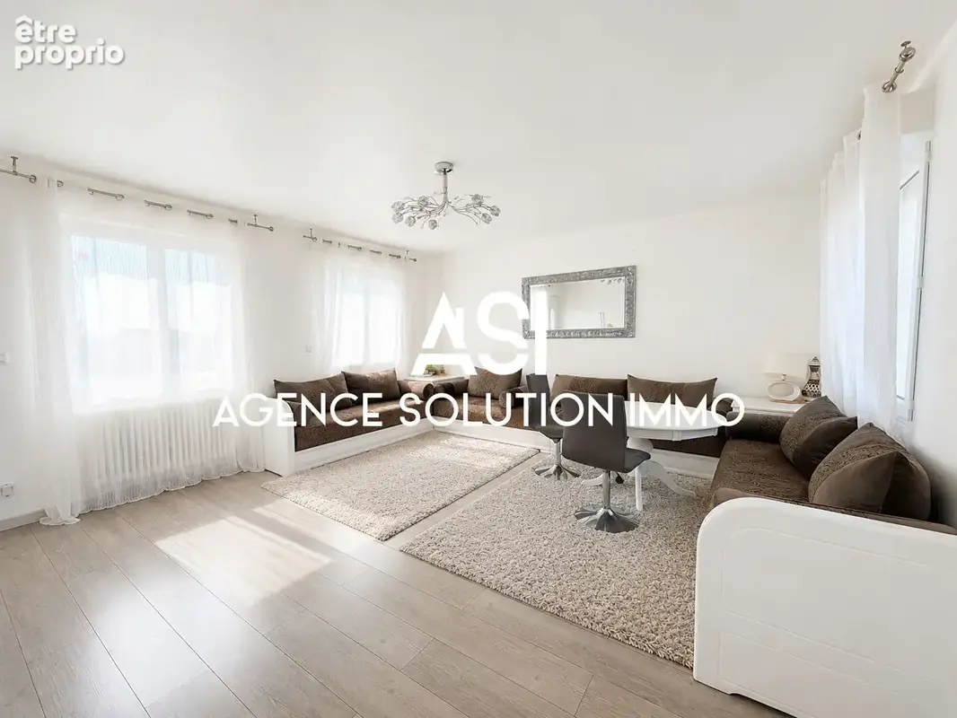 Maison à CHANGE
