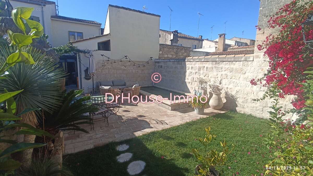 Maison à AIGUES-MORTES