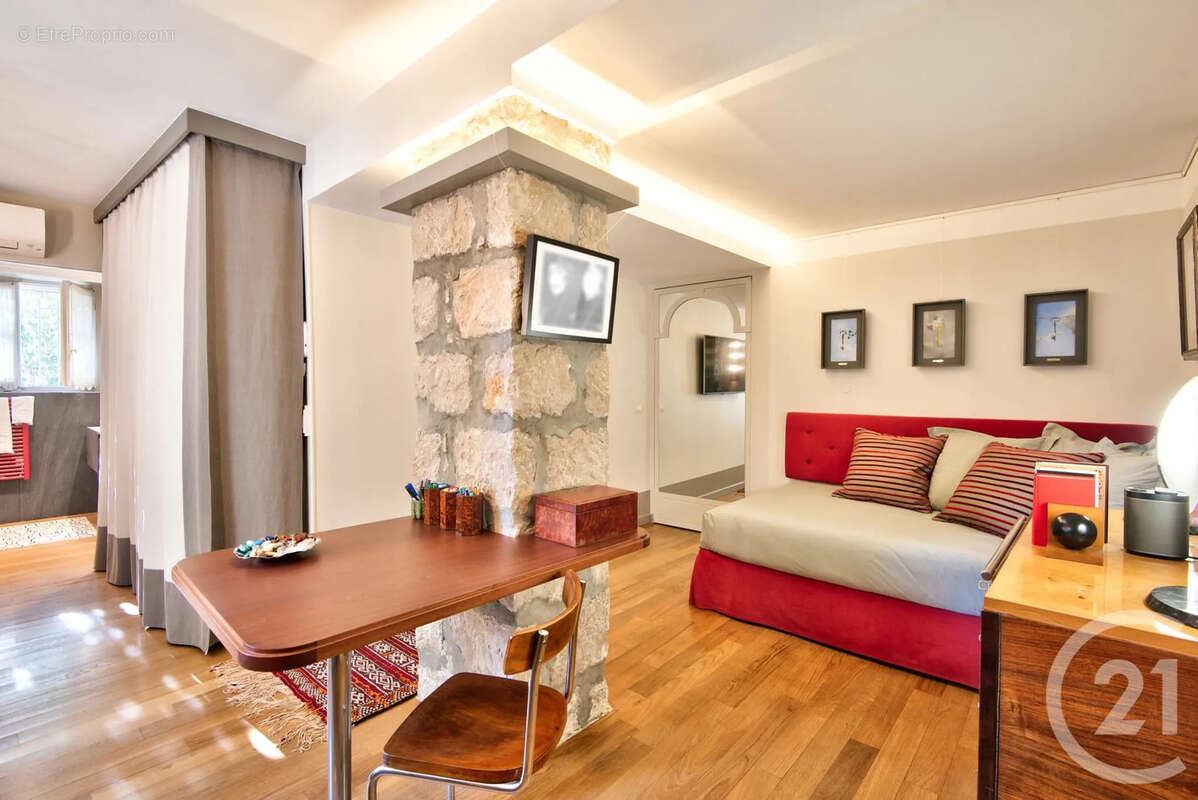 Appartement à BEAULIEU-SUR-MER