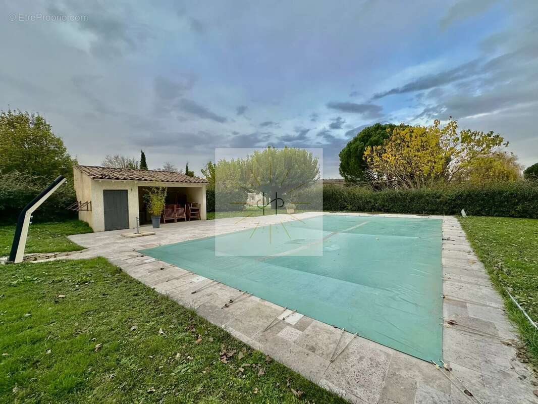 Maison à MONTELIMAR