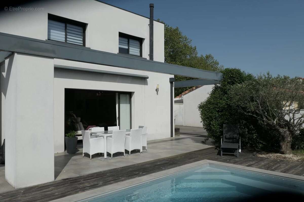 Maison à BELBERAUD