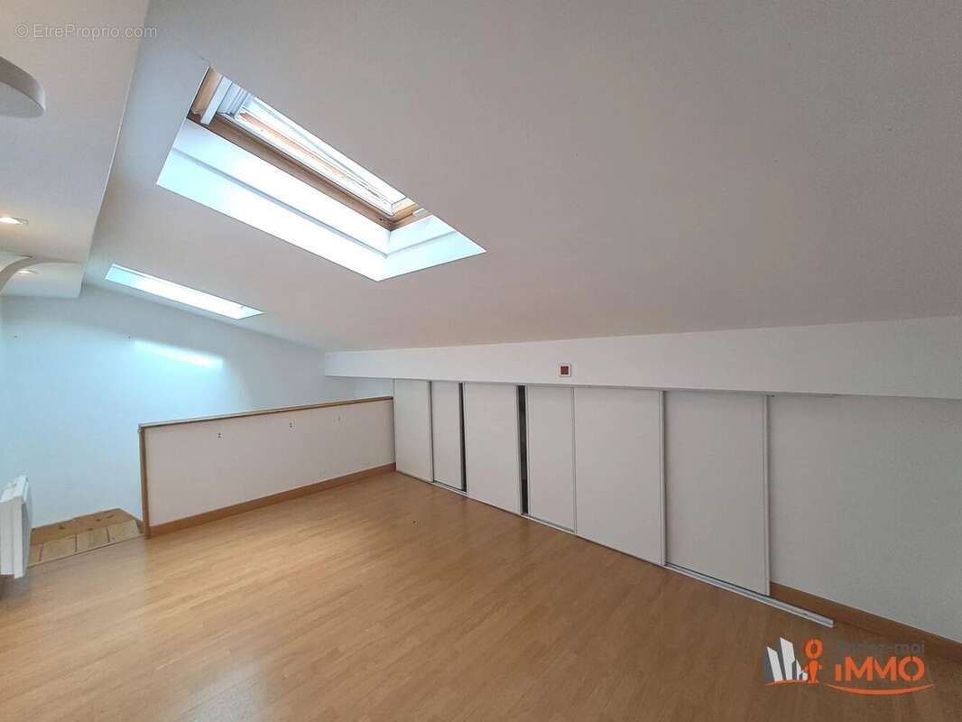 Appartement à SAINT-ETIENNE