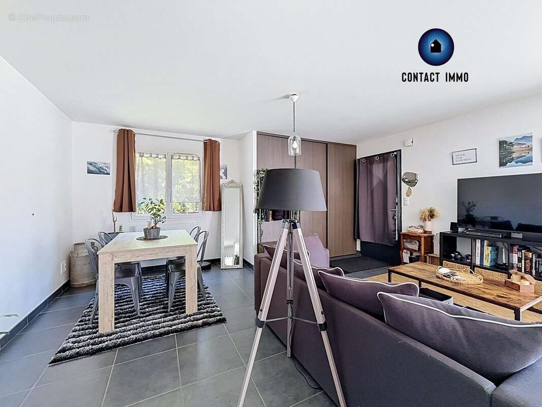 Maison 79 m² à Donzenac  - photo 6