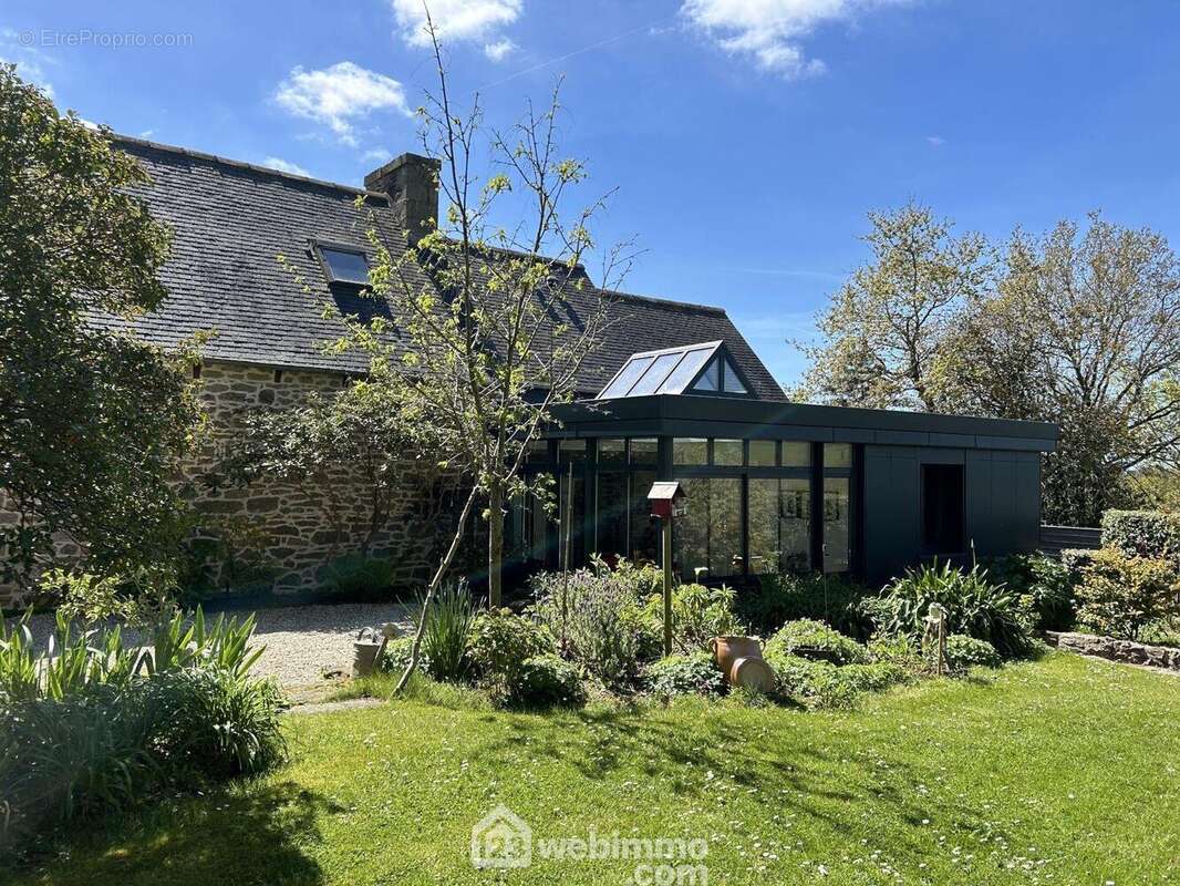 Maison 145 m² à Tredrez-Locquemeau  - photo 5