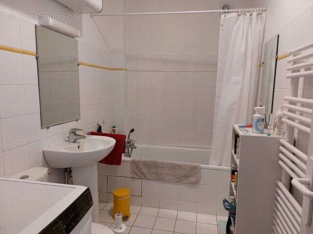 Appartement à PARIS-14E