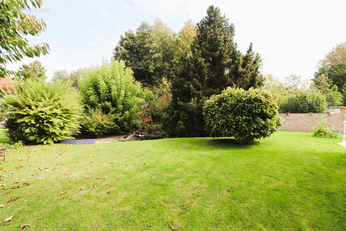 Maison à VER-LES-CHARTRES