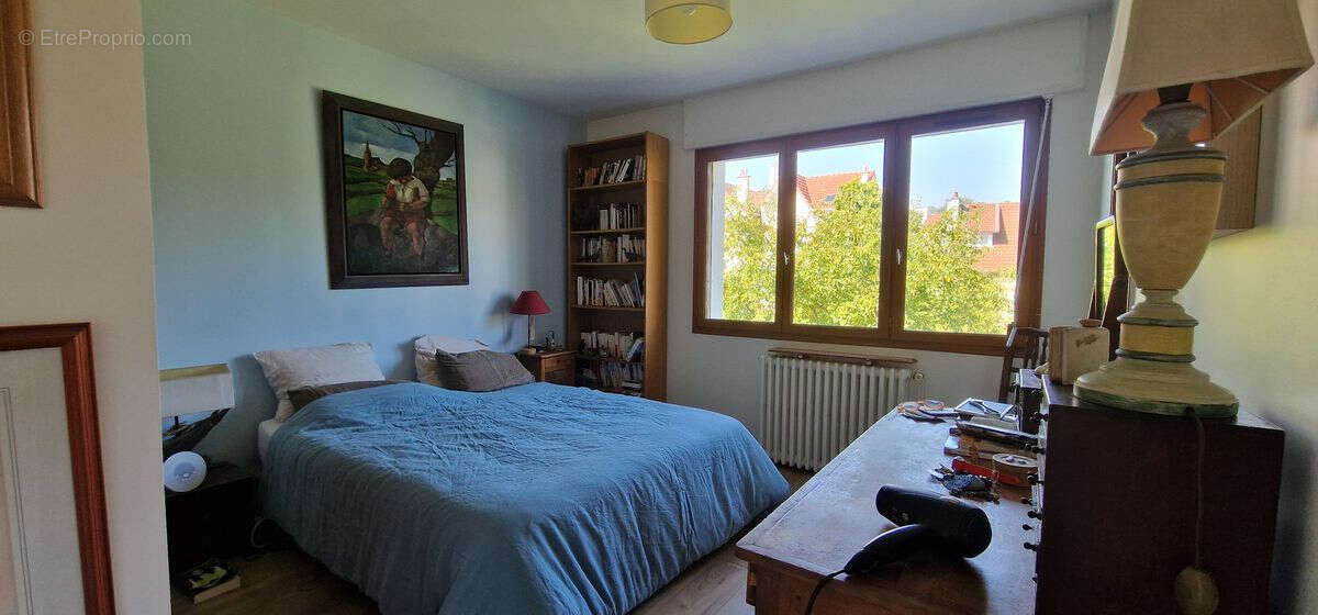 Maison à VILLE-D&#039;AVRAY