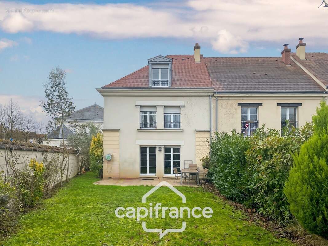 Maison à vendre  8 pièces – 6 chambres – 141 m² – Terrasse - Jardin - Garage - photo 3