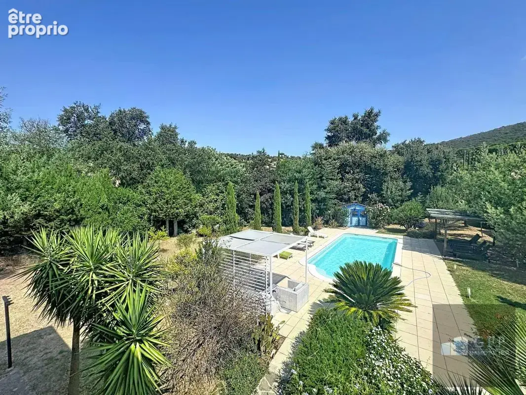Maison 6 pièces 124 m² · à Bormes-les-Mimosas · 124 m² · 945 000 €