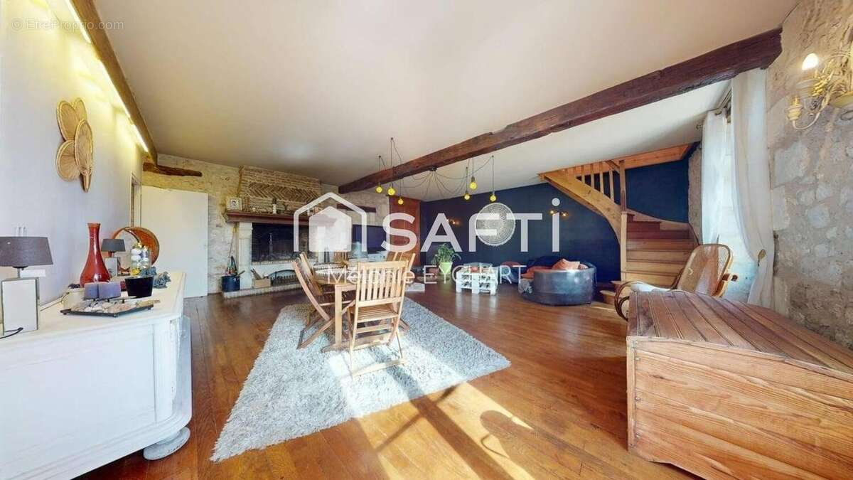 Maison 264 m² à Eymouthiers  - photo 8