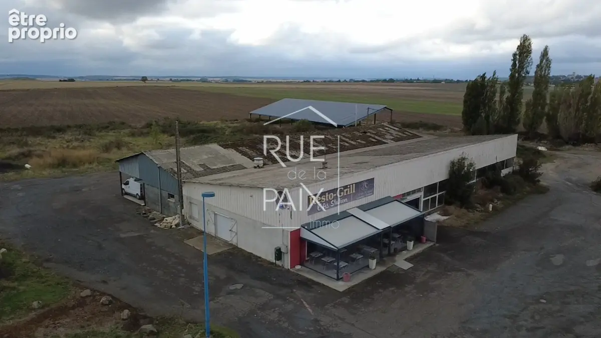 Ensemble immobilier avec diverses bâtiments 1 600 m² + Hangar 700 m² - photo 13