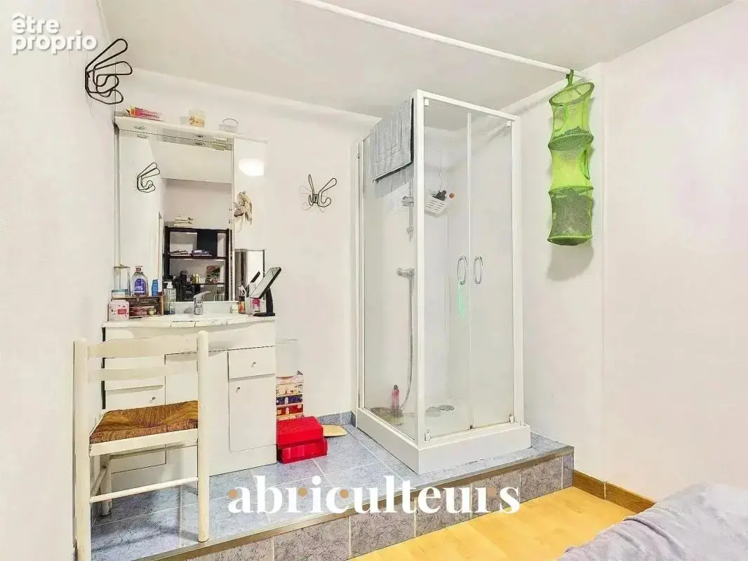 Appartement lumineux de 27 m² à rénover– Investissement idéal en vente à Lyon 1 (69001) - photo 9