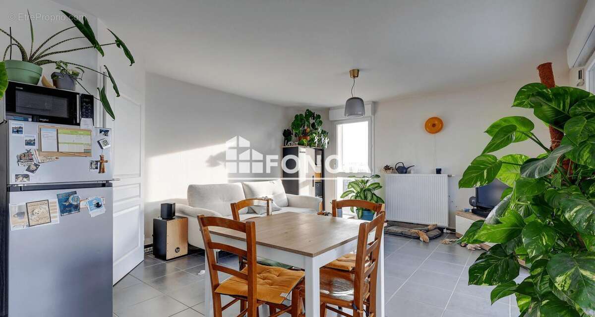 Résidence récente et sécurisée, appartement confortable et sans travaux - photo 2