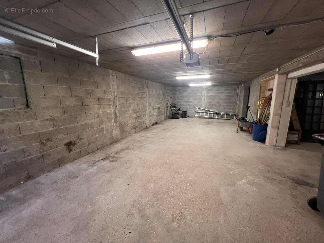 Maison à MERRY-LA-VALLEE