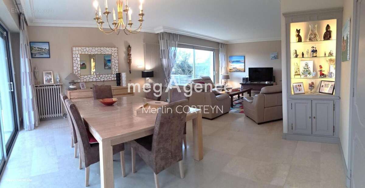 Maison à LE VIVIER-SUR-MER